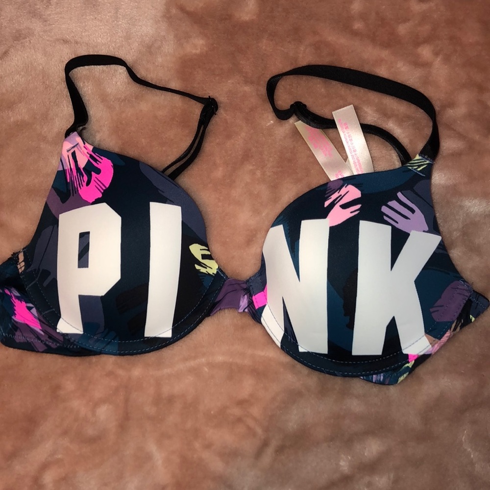 Victoria’s Secret PINK Bra Size 32A NWOT
